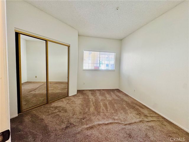 19107 Palo Verde Drive, Apple Valley, CA 92308