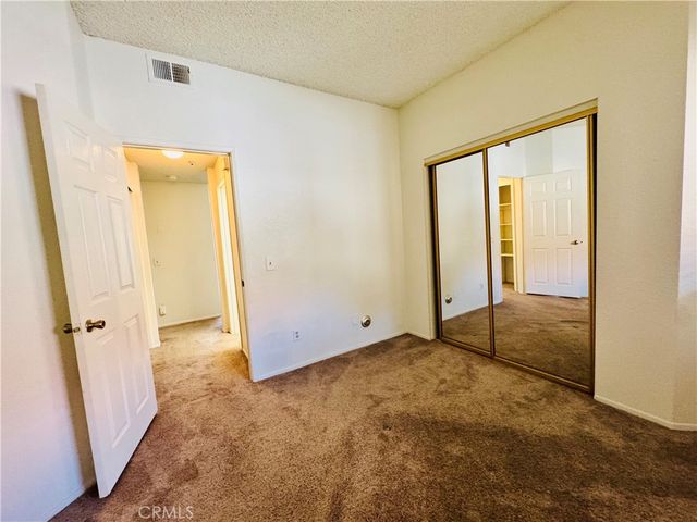 19107 Palo Verde Drive, Apple Valley, CA 92308