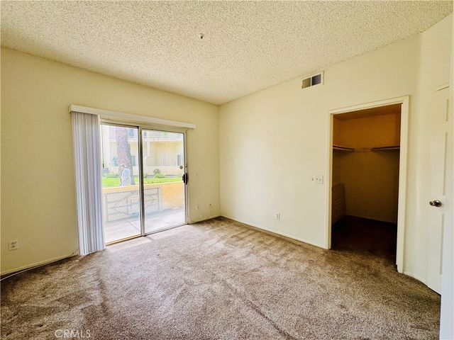 19107 Palo Verde Drive, Apple Valley, CA 92308