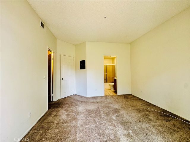 19107 Palo Verde Drive, Apple Valley, CA 92308