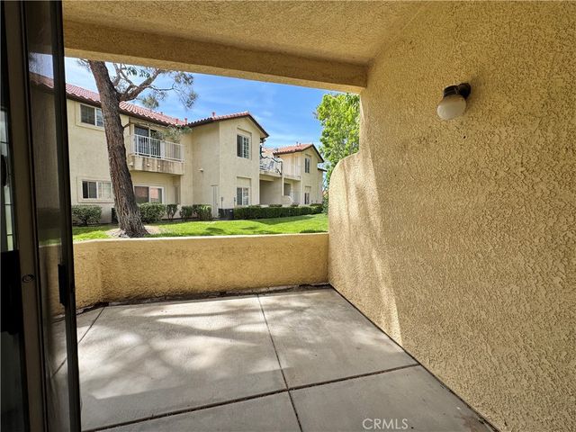 19107 Palo Verde Drive, Apple Valley, CA 92308