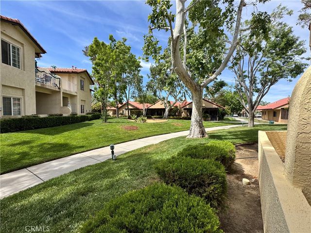 19107 Palo Verde Drive, Apple Valley, CA 92308