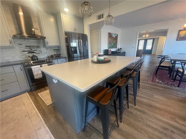 13 Hickory Lane, Clarksville, AR 72830