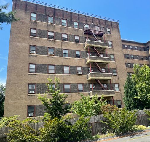 230 Farmington Avenue APT F4, Hartford, CT 06105
