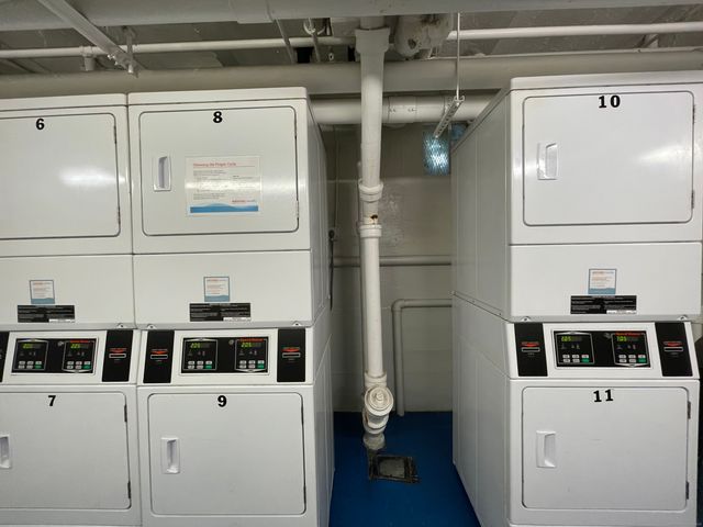 230 Farmington Avenue APT F4, Hartford, CT 06105