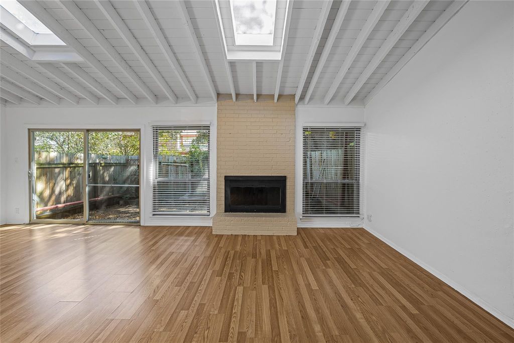 8903 Trone CIR B, Austin, TX 78758