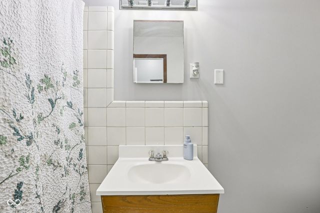 8801 Roy Road, Indianapolis, IN 46219