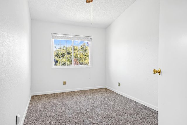 7651 Roberta Ln, Antelope, CA 95843