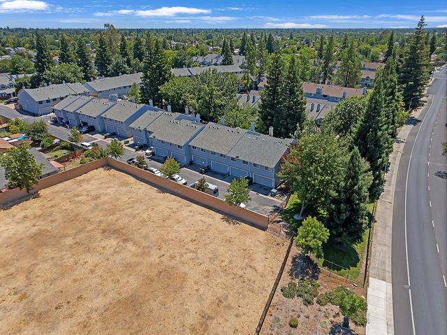 7651 Roberta Ln, Antelope, CA 95843