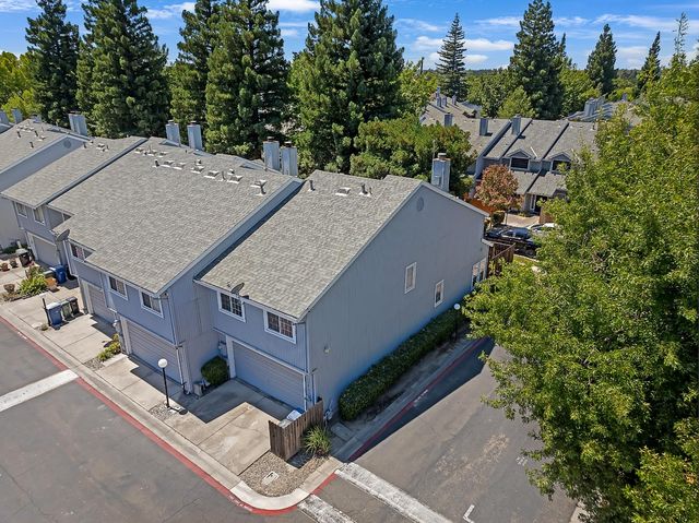 7651 Roberta Ln, Antelope, CA 95843