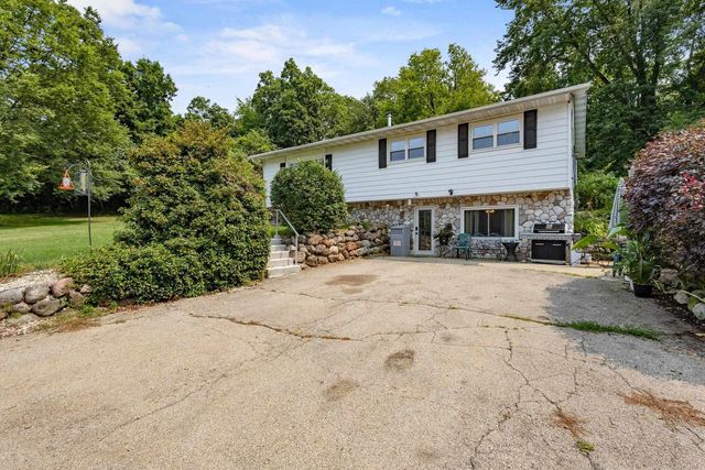 7419 Riles Road, Middleton, WI 53562