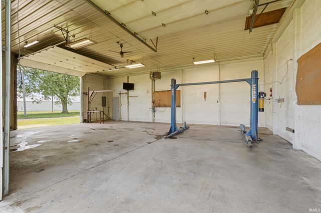 8615 Branstrator Road, Fort Wayne, IN 46809