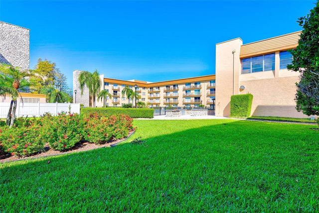 5820 N CHURCH AVENUE 105, Tampa, FL 33614