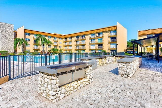 5820 N CHURCH AVENUE 105, Tampa, FL 33614