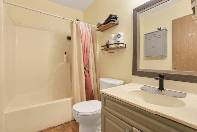 2726 Wallcrest Boulevard, Columbus, OH 43231