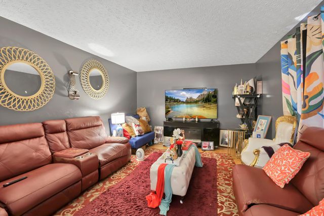 2726 Wallcrest Boulevard, Columbus, OH 43231