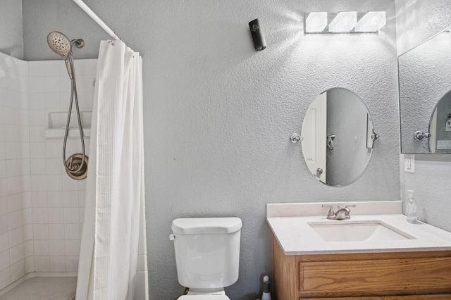 1423 Andleman Ct, Turlock, CA 95382