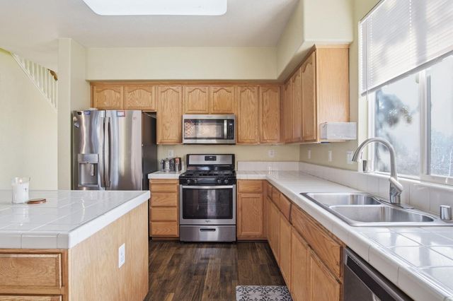 1423 Andleman Ct, Turlock, CA 95382