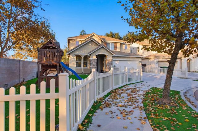 1423 Andleman Ct, Turlock, CA 95382