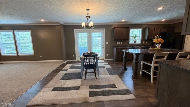 39 Mill View Drive, Parkersburg, WV 26104