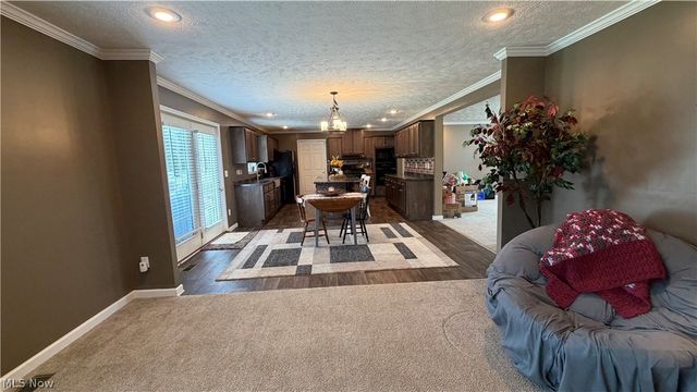 39 Mill View Drive, Parkersburg, WV 26104