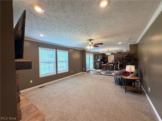 39 Mill View Drive, Parkersburg, WV 26104