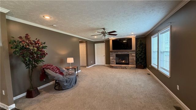 39 Mill View Drive, Parkersburg, WV 26104