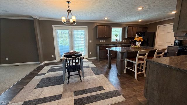 39 Mill View Drive, Parkersburg, WV 26104