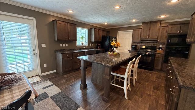 39 Mill View Drive, Parkersburg, WV 26104