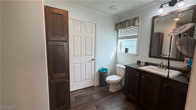 39 Mill View Drive, Parkersburg, WV 26104