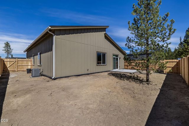 16659 Neil Court 11, La Pine, OR 97739