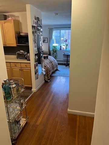 205 Kent 24, Brookline, MA 02446