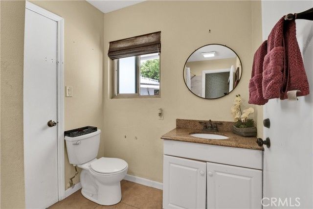 2550 W Rowland Avenue, Anaheim, CA 92804