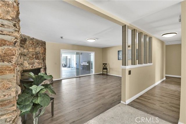 2550 W Rowland Avenue, Anaheim, CA 92804