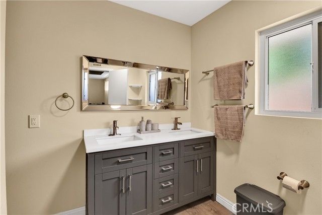 2550 W Rowland Avenue, Anaheim, CA 92804