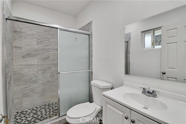 2550 W Rowland Avenue, Anaheim, CA 92804