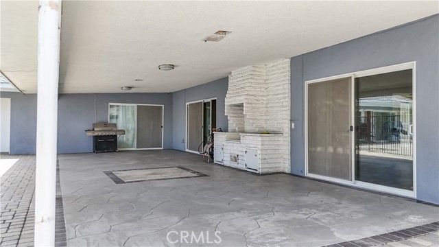 2550 W Rowland Avenue, Anaheim, CA 92804