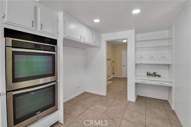 2550 W Rowland Avenue, Anaheim, CA 92804