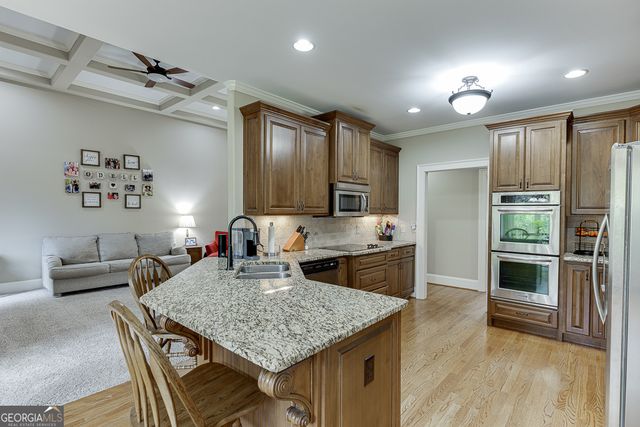 411 Meadow Lake, Hoschton, GA 30548