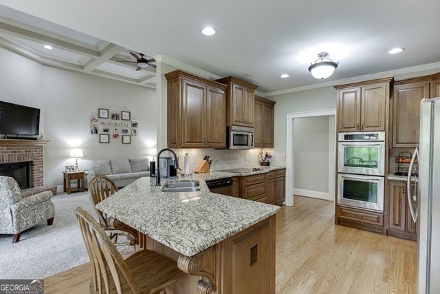 411 Meadow Lake, Hoschton, GA 30548