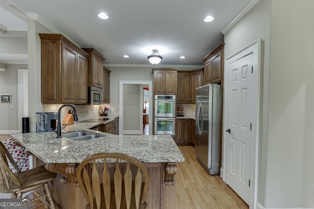 411 Meadow Lake, Hoschton, GA 30548