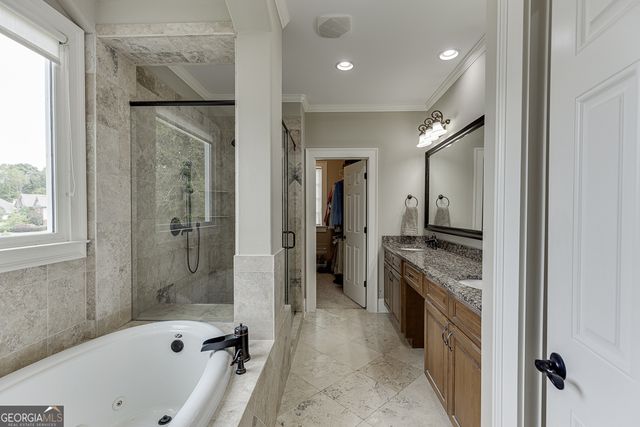 411 Meadow Lake, Hoschton, GA 30548