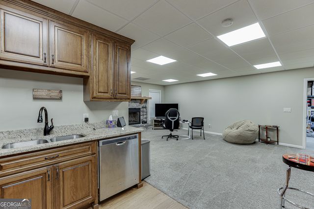 411 Meadow Lake, Hoschton, GA 30548