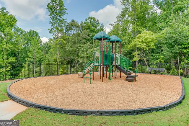 411 Meadow Lake, Hoschton, GA 30548