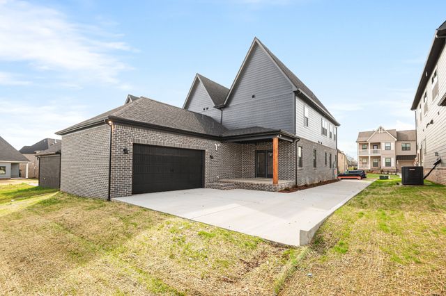 3328 Longport Ln, Thompsons Station, TN 37179