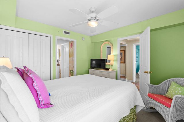 669 4-E Retreat Beach Circle, Pawleys Island, SC 29585