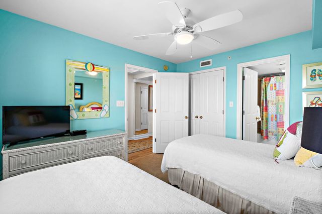 669 4-E Retreat Beach Circle, Pawleys Island, SC 29585