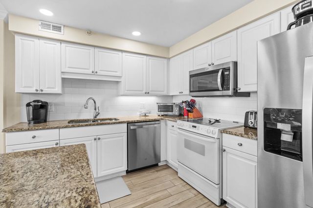 669 4-E Retreat Beach Circle, Pawleys Island, SC 29585