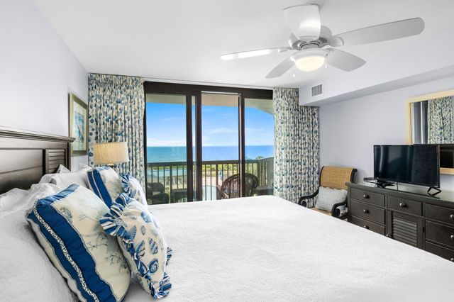 669 4-E Retreat Beach Circle, Pawleys Island, SC 29585