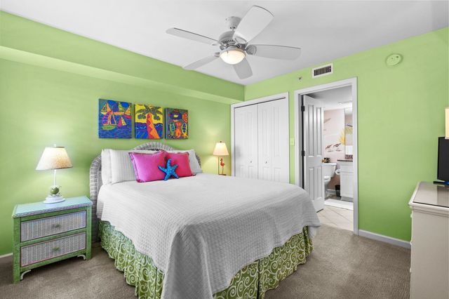 669 4-E Retreat Beach Circle, Pawleys Island, SC 29585